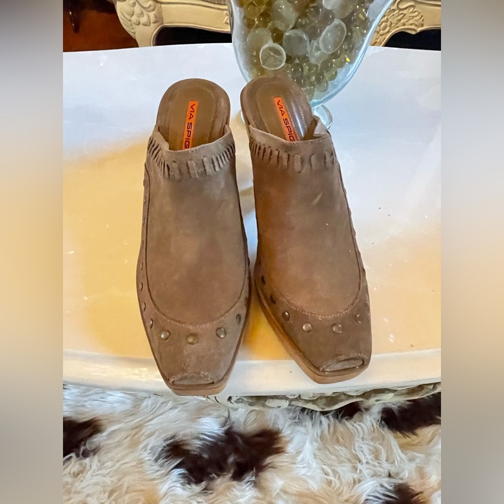Via Spiga brand new mule clogs. Size 8